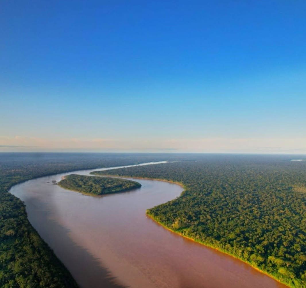 Wildlife Nature Peru – Clay Lick -Lake -Adventure Fishing 3 days